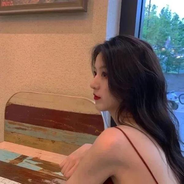 辉夜大小姐想让我告白：天才们的恋爱头脑战第一季